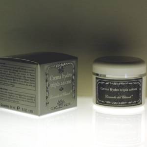 White flowers perfumed cream with precious Hyper Hydro plant extracts active on highly dehydrated skin. ValidQ product