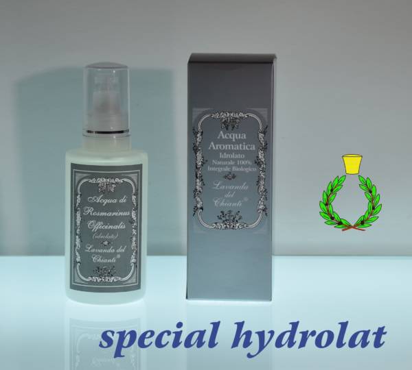 250ml plastic bottle of organic hydrolat with silver cardboard box. Blue writing: "special hydrolat" and Casalvento symbol with green laurel wreath and yellow brass cap